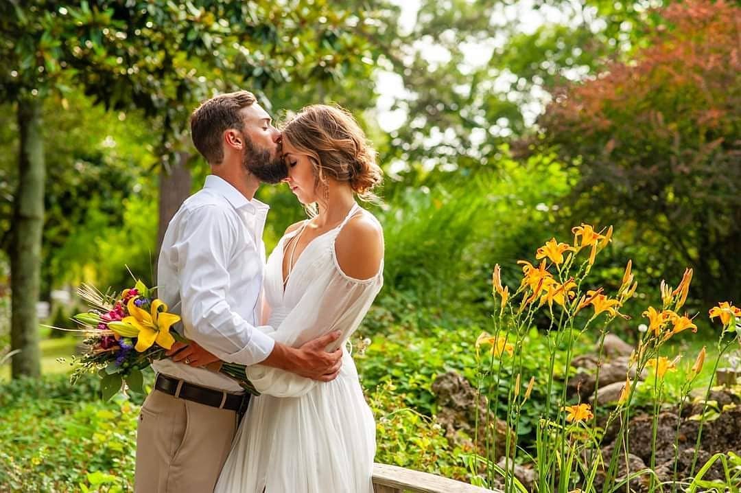 Eureka Springs Elopement